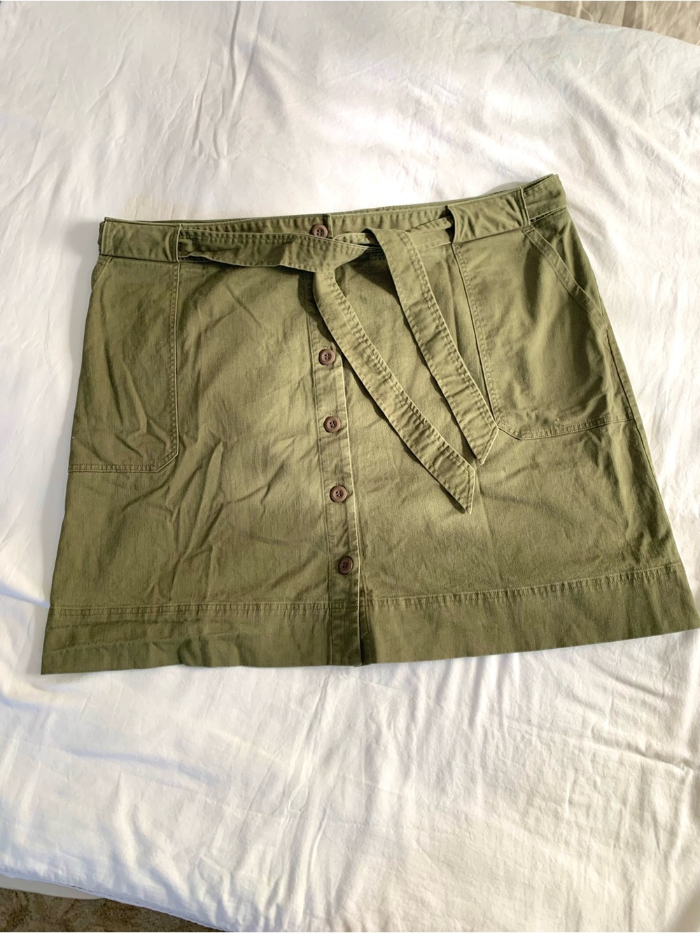 Lands End Button Front Skirt. Olive Green. Size 24W